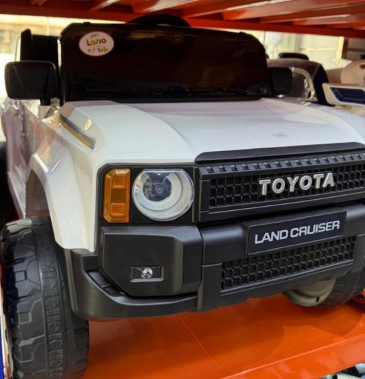 صورة جيب تويوتا لاند كروزر كشف للأطفال بـ 4 عجلات